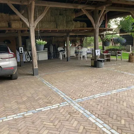 Nyaraló Logeren Bij De Soerensesteeg