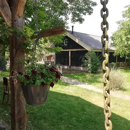 בית נופש Logeren Bij De Soerensesteeg *