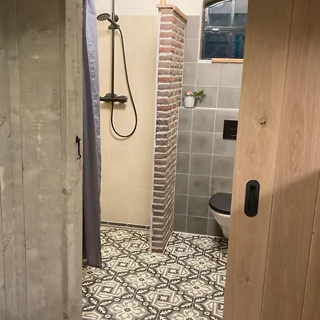 Nyaraló Logeren Bij De Soerensesteeg *