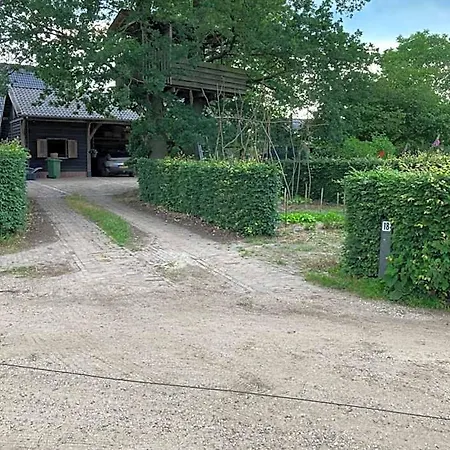 Holiday home Logeren Bij De Soerensesteeg