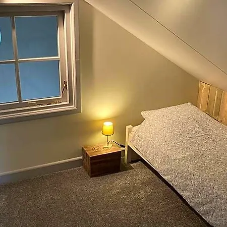 Holiday home Logeren Bij De Soerensesteeg *